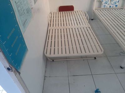 Giường Sắt 1m Xếp Gọn Có Bánh Xe Giá Rẻ 999k. Mua bán Giường, chăn ga gối nệm tại Quận Bình Thạnh Tp Hồ Chí Minh được đăng bởi Ngọc Như