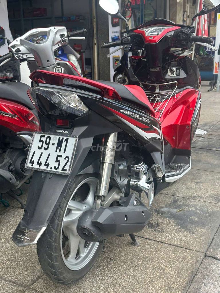 Air Blade.2013.khóa lớn .đẹp nguyên zinchính chủ.. Mua bán Xe máy tại Quận Tân Phú Tp Hồ Chí Minh được đăng bởi Phan Tấn hình 5