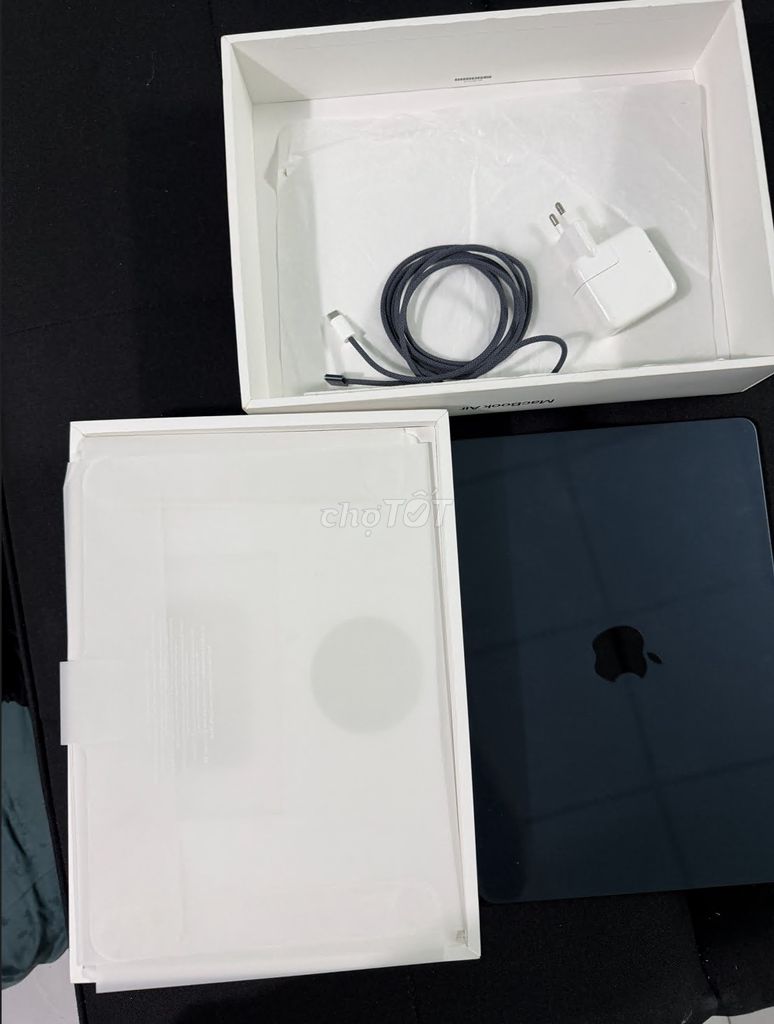 Apple MacBook Air M2 16GB như mới , sạc mới 4 lần. Mua bán Laptop tại Quận Bình Thạnh Tp Hồ Chí Minh được đăng bởi Thành Dũng hình 1