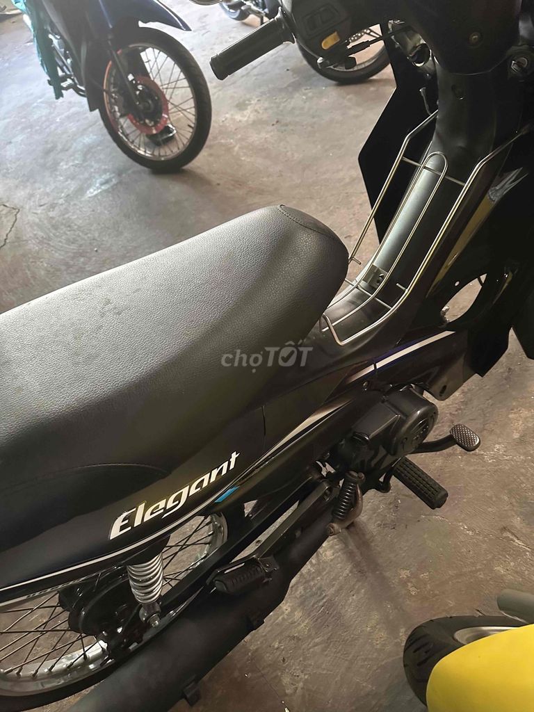 SYM Elegant 50 Đen. Mua bán Xe máy tại Thành phố Thủ Đức Tp Hồ Chí Minh được đăng bởi Cửa hàng xe máy ANH TUẤN hình 4