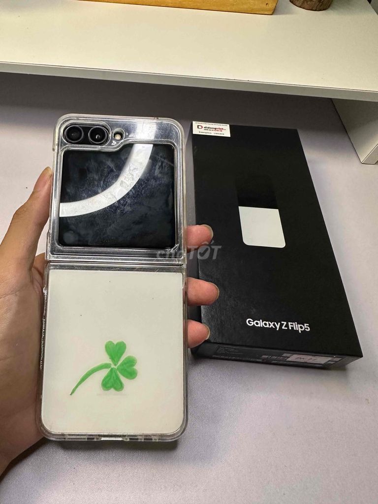 Samsung Galaxy Z Flip5 512GB cho ai cần. Mua bán Điện thoại tại Quận 12 Tp Hồ Chí Minh được đăng bởi NTT hình 1