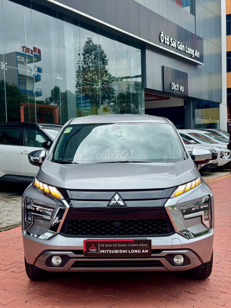 Mitsubishi Xpander 7 мест Серебристый