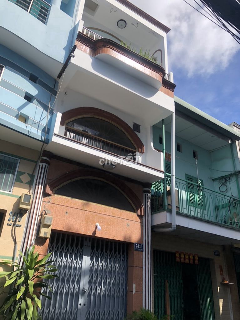 Аренда · 2 комн. · 30 м² · Quận 11, ул. Đường Lò Siêu