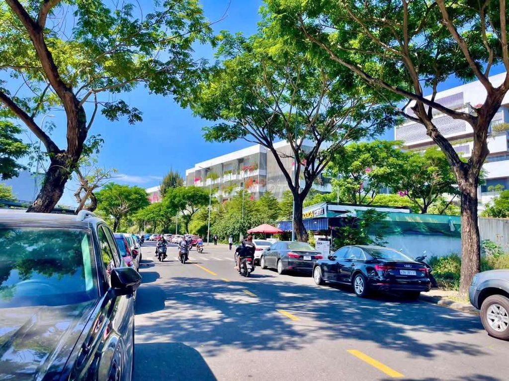 CẦN BÁN LÔ BIỆT THỰ GẦN GÓC NGÃ TƯ,GẦN BV PHAN CHÂU TRINH,GIÁ CỰC TỐT
