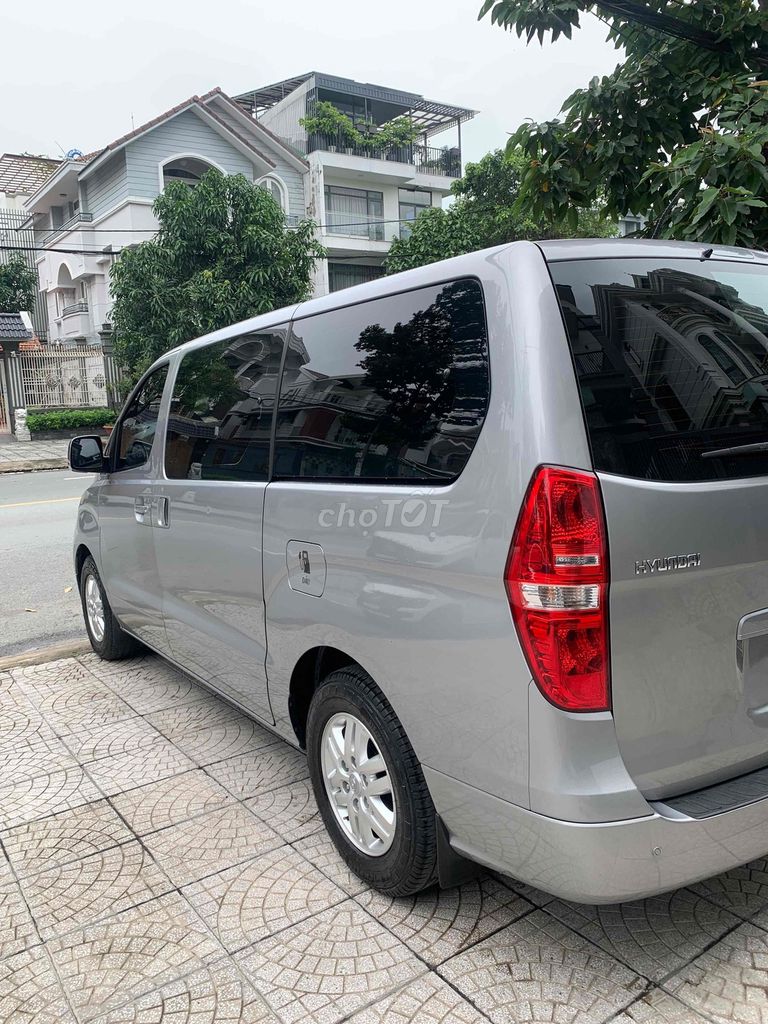 HYUNDAI GRAND STAREX 9C MÁY DẦU SỐ SÀN SX CUỐI 217. Mua bán Ô tô tại Quận Bình Tân Tp Hồ Chí Minh được đăng bởi TRƯƠNG THIỆN  hình 3