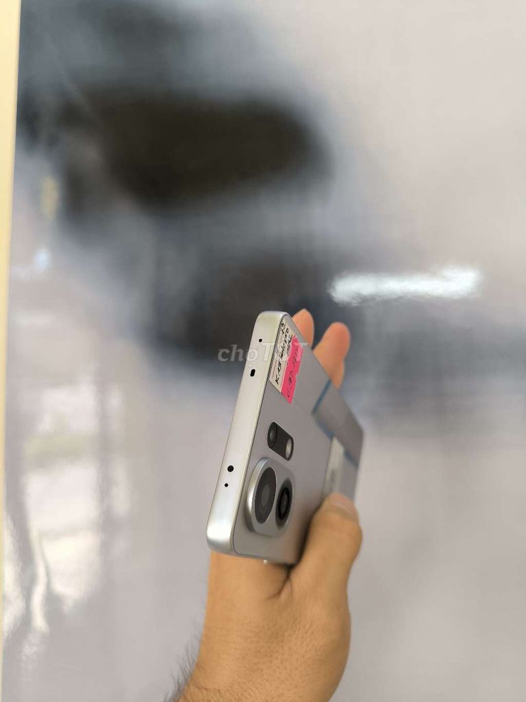 Oppo K13 Turbo Pro Bạc. Mua bán Điện thoại tại Huyện Vạn Ninh Khánh Hòa được đăng bởi Văn Chính Vạn Ninh  hình 1