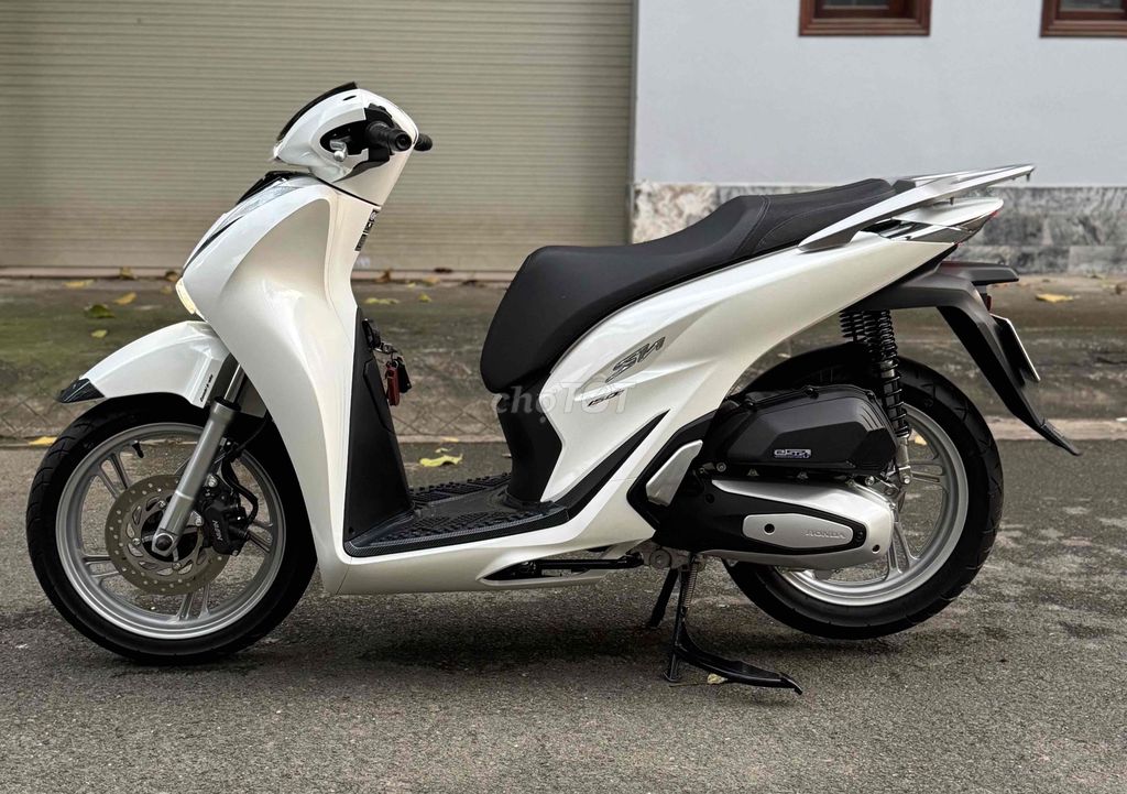 Honda SH 125i Trắng 500km như xe new. Mua bán Xe máy tại Quận Gò Vấp Tp Hồ Chí Minh được đăng bởi CHXM 86 chuyên bán xe trả góp hình 12