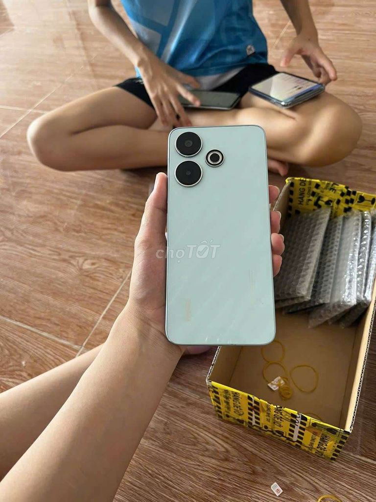 redmi 13, 128g, pin 5000, đẹp. Mua bán Điện thoại tại Thành phố Thủ Dầu Một Bình Dương được đăng bởi Phước Mobile hình 1