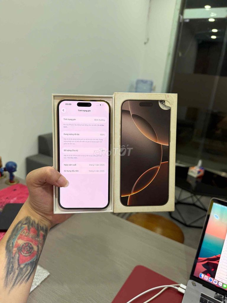 Apple iPhone 16 Pro Max 256GB Vàng xa mạc. Mua bán Điện thoại tại Quận Đống Đa Hà Nội được đăng bởi KT Hà Nội Mobile hình 1