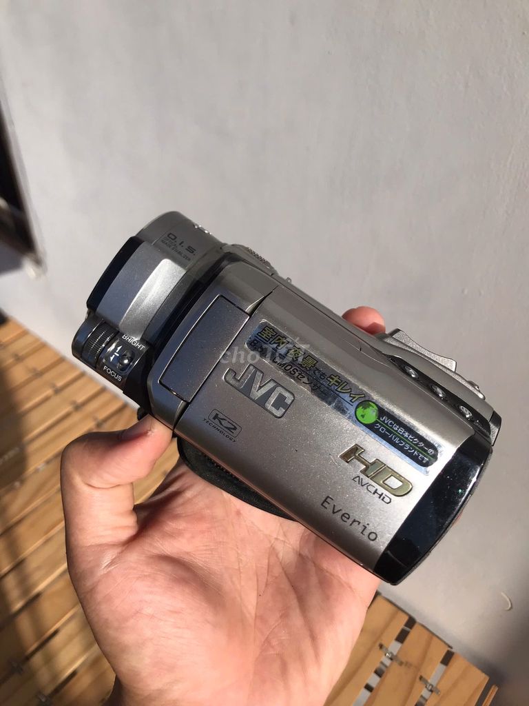 Máy quay phim JVC GZ-HM1-S Bạc Nhật Bản. Mua bán Máy ảnh, Máy quay tại Thành phố Tuy Hòa Phú Yên được đăng bởi Shop Đồ Siêu Phẩm hình 1