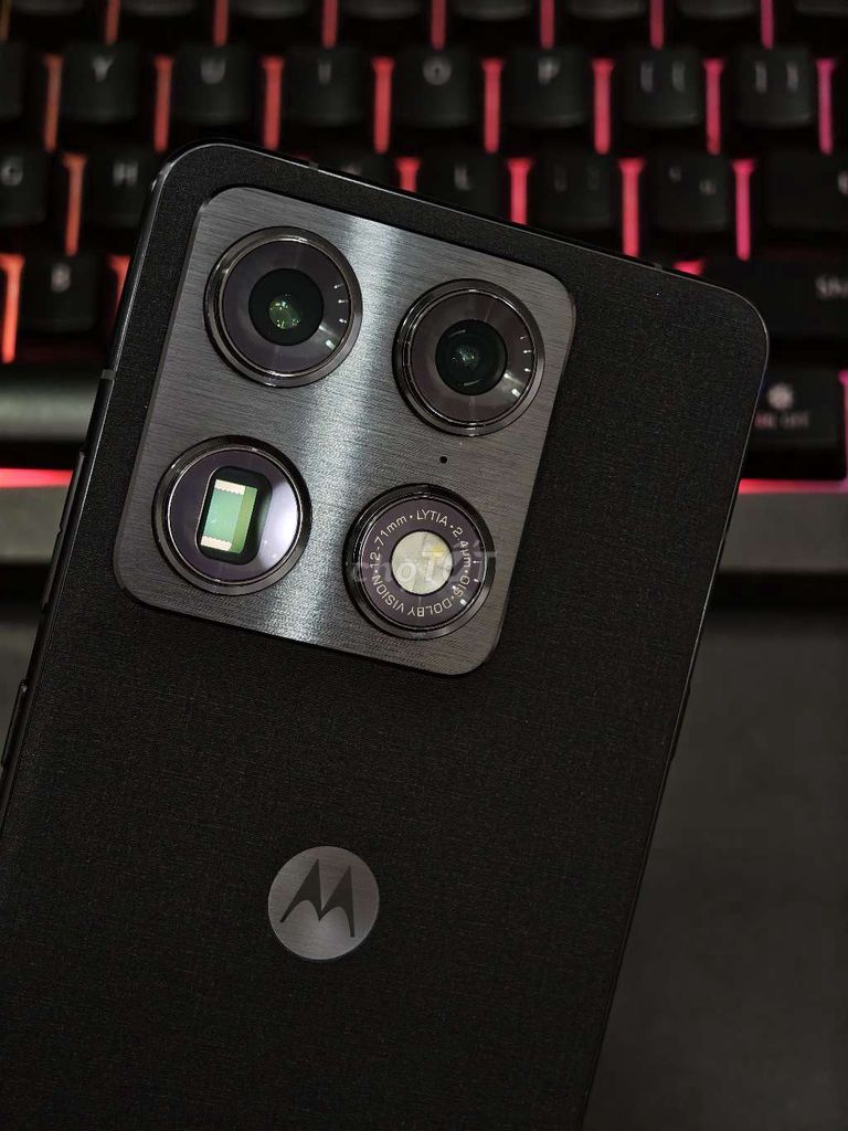 Motorola Signature 12/256 chính hãng bh 6/2027. Mua bán Điện thoại tại Quận Ninh Kiều Cần Thơ được đăng bởi Nguyễn Toàn hình 1