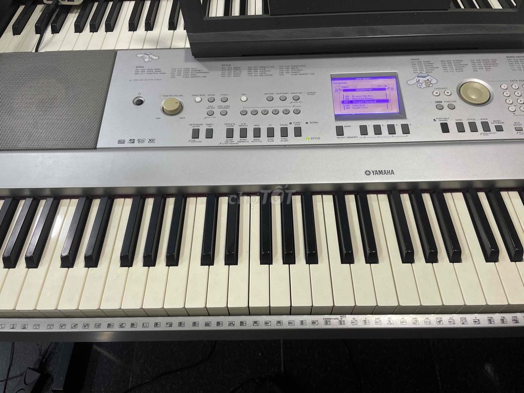 Đàn Piano Điện Yamaha DGX-640