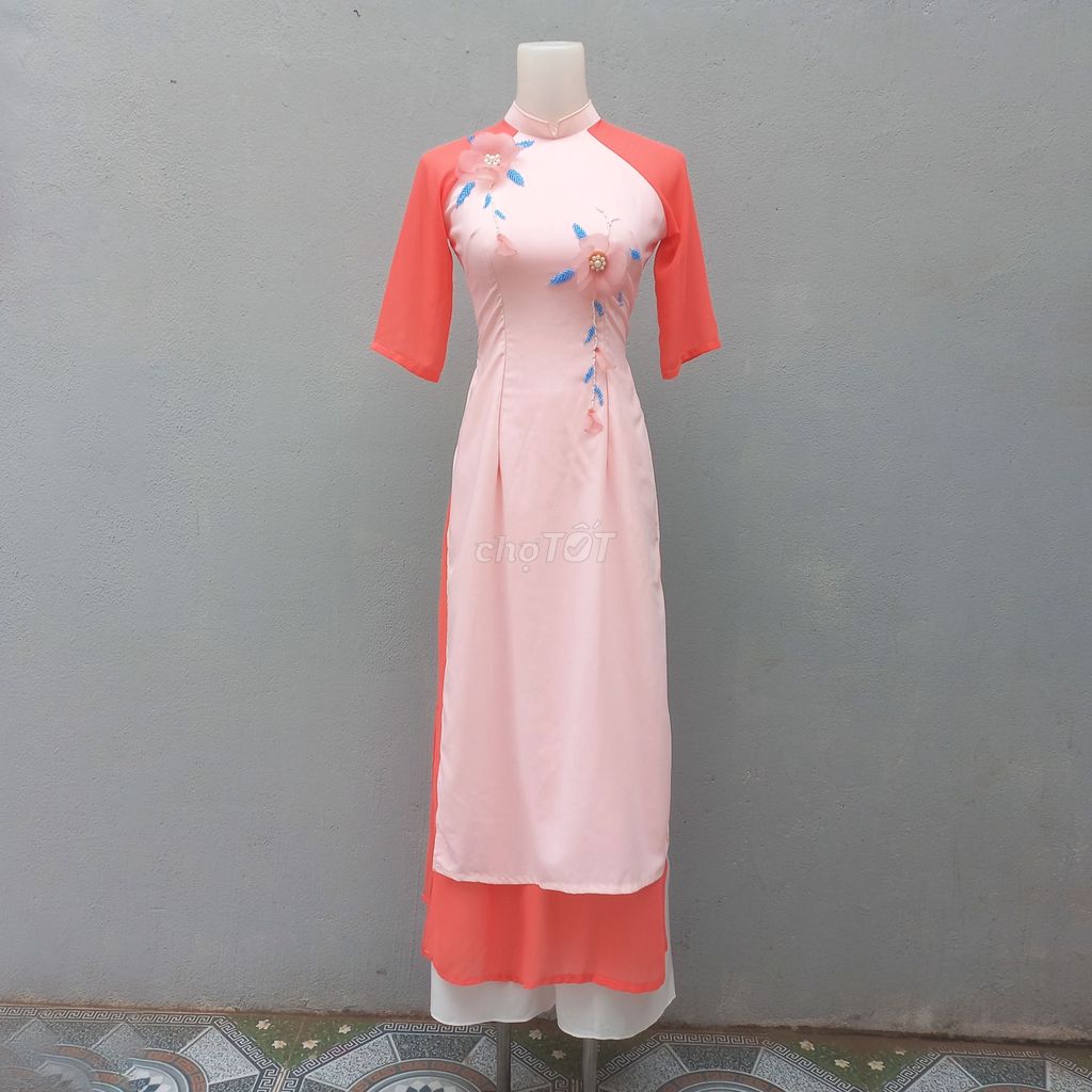 Áo dài 4 tà vải voan đẹp size M. Mua bán Quần áo tại Thành phố Long Khánh Đồng Nai được đăng bởi Shop Đồ thanh lý hình 1
