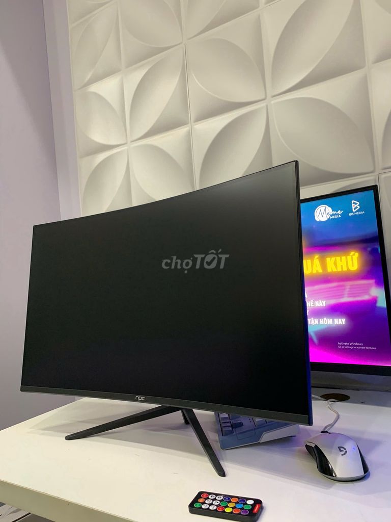 Màn hình NPC MF270K-V 27 inch Cong144hz CònBảoHành. Mua bán Phụ kiện (Màn hình, Chuột...) tại Quận Thanh Khê Đà Nẵng được đăng bởi AN PC  Đà Nẵng hình 1