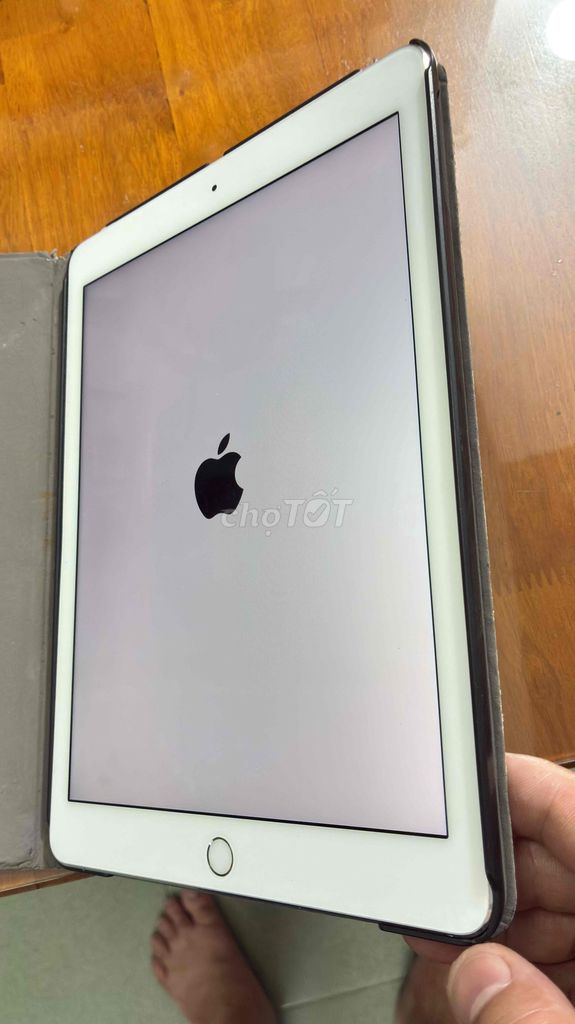 Apple iPad Air 2 Bạc. Mua bán Máy tính bảng tại Thành phố Nha Trang Khánh Hòa được đăng bởi ℋệ Thống Thông ßáo hình 1