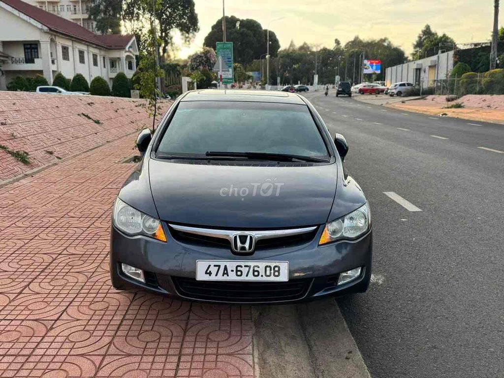 Honda Civic 2008 1.8 AT - 150 km