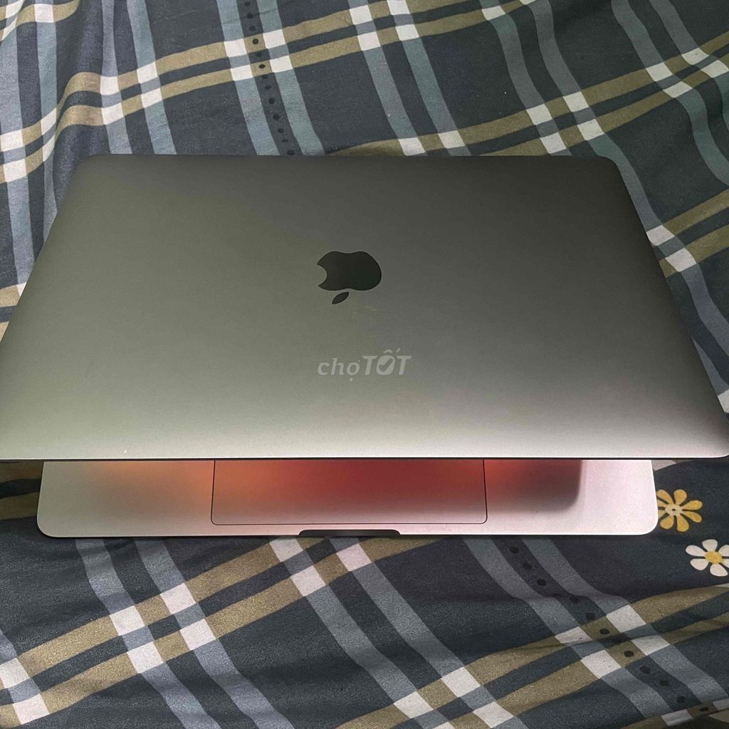 Apple Macbook Pro 2019 i5 8GB Xám. Mua bán Laptop tại Thành phố Huế Thừa Thiên Huế được đăng bởi Duc Huynh hình 1