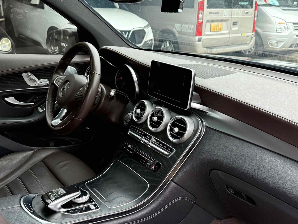 Mercedes Benz GLC 2019 300 4Matic - 80000 km. Mua bán Ô tô tại Quận Cầu Giấy Hà Nội được đăng bởi Auto 6666 hình 15