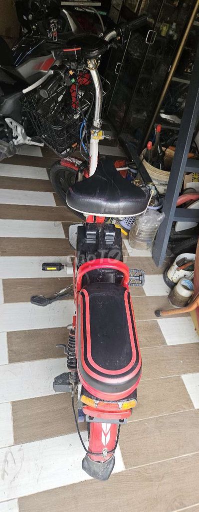 Xe đạp điện màu đỏ đã sử dụng. Mua bán Xe điện tại Thị xã Phú Mỹ Bà Rịa - Vũng Tàu được đăng bởi Dũng hình 3