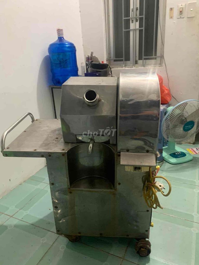 thanh lý máy ép mía công suất 1500w