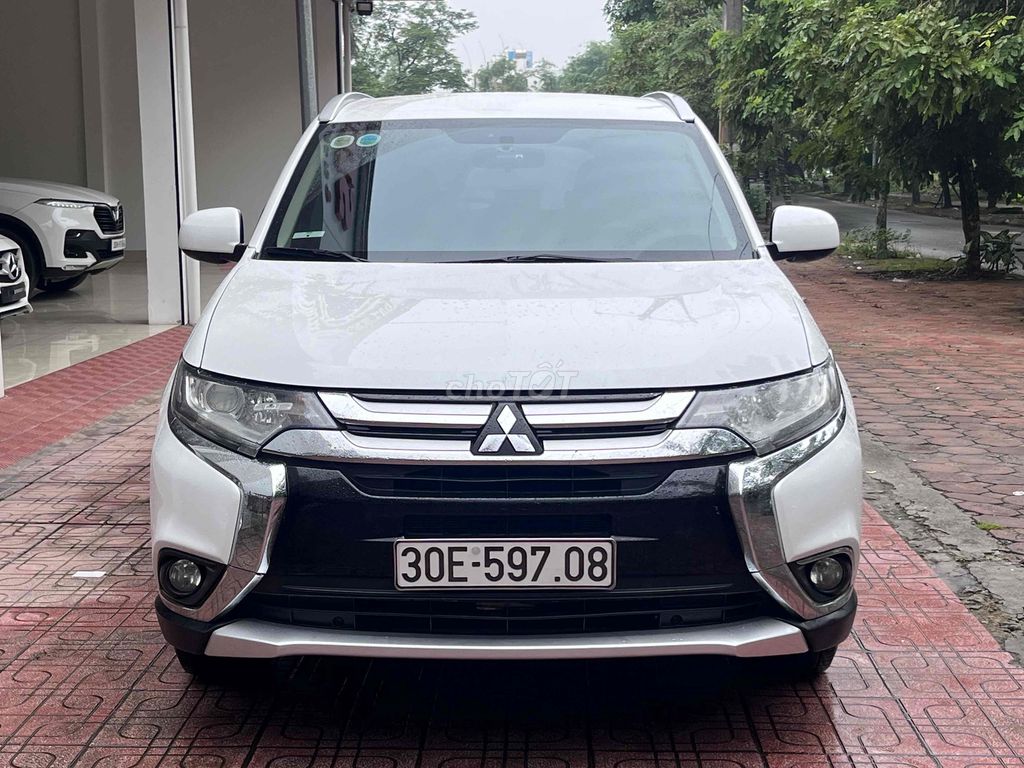 Mitsubshi Outlander 2.0 STD sx 2016. Mua bán Ô tô tại Quận Nam Từ Liêm Hà Nội được đăng bởi Tiến Sỹ Auto hình 1