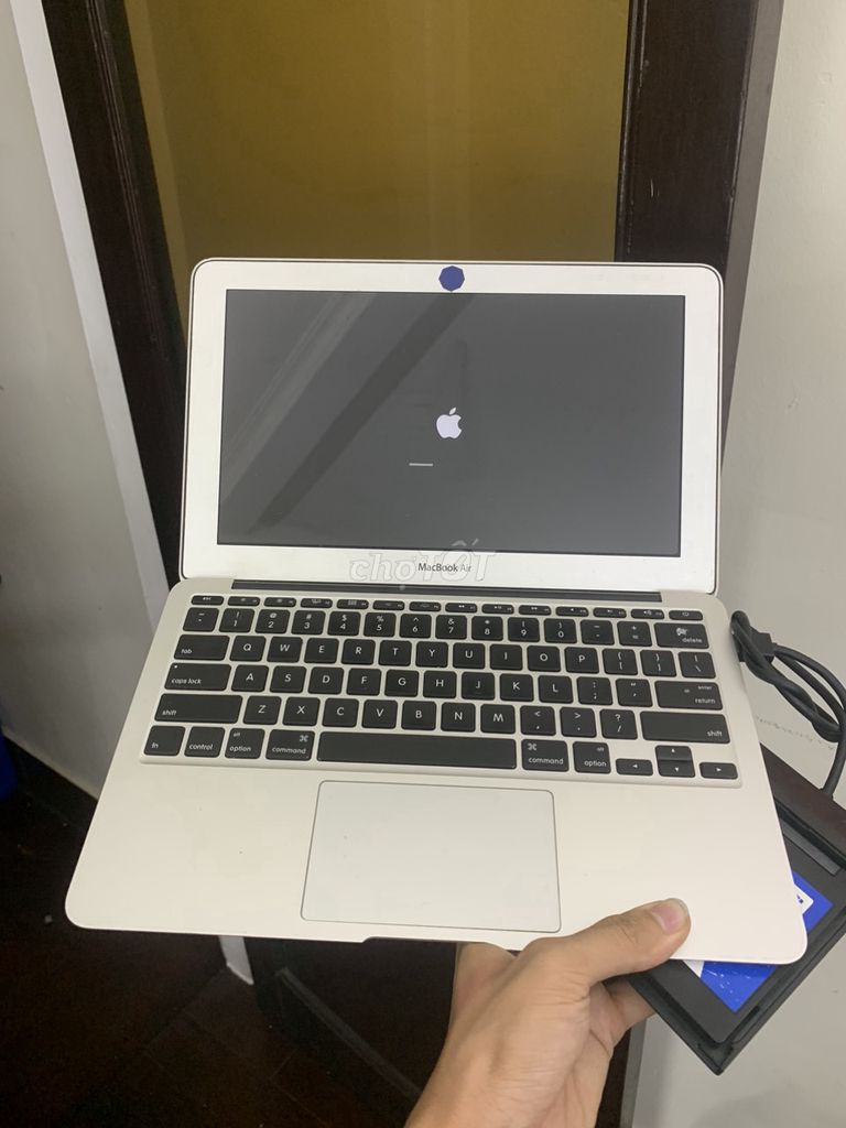 Mac air 2015 11 inch i5 ram 4g ssd 128 nhỏ gọn