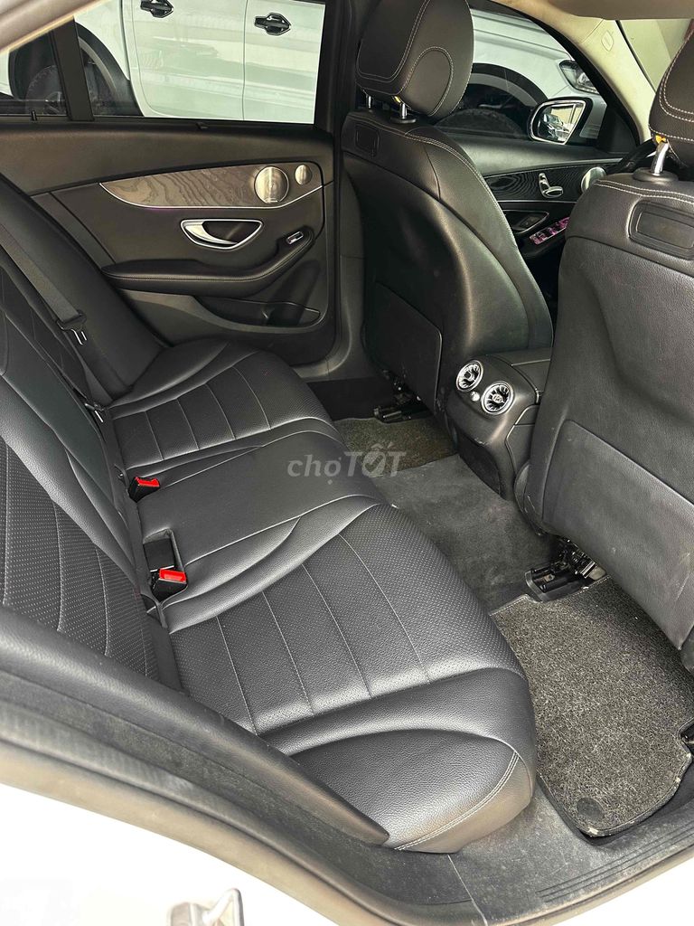 Mercedes Benz C Class 2018 C200 - 70000 km. Mua bán Ô tô tại Quận 7 Tp Hồ Chí Minh được đăng bởi Thông Sport  hình 14