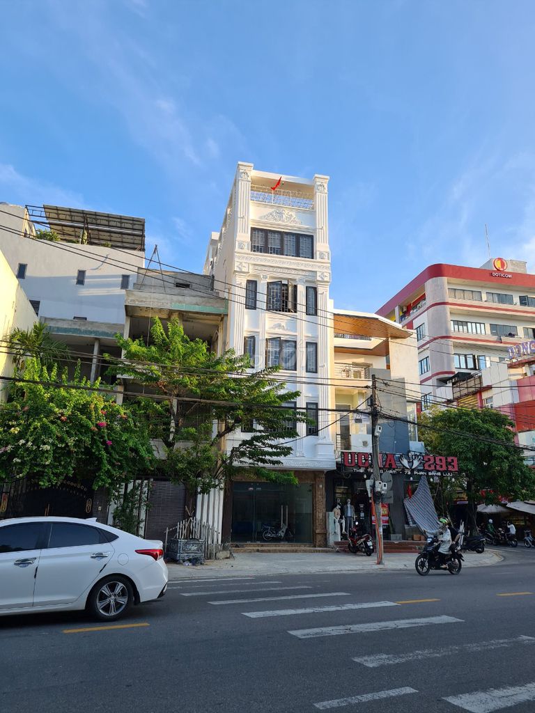 Cho thuê mặt tiền và /hoặc tầng 2 và tàng 3 làm văn phòng, kinh doanh