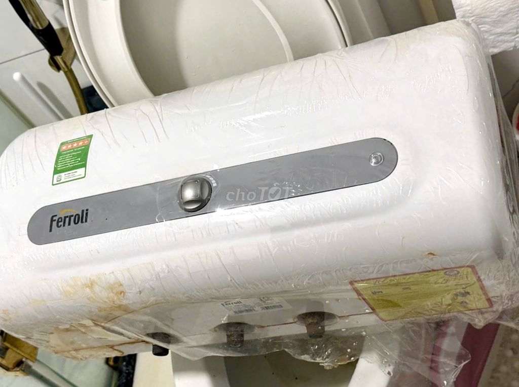 Máy nước nóng Ferroli QQ EVO 30L. Mua bán Thiết bị vệ sinh, nhà tắm tại Quận 7 Tp Hồ Chí Minh được đăng bởi Trang Đỗ hình 1