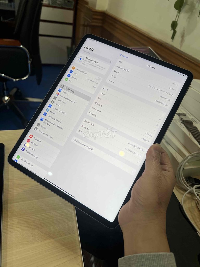 iPad Pro 12.9 inch M1 bản wifi 256GB Mỹ pin 88