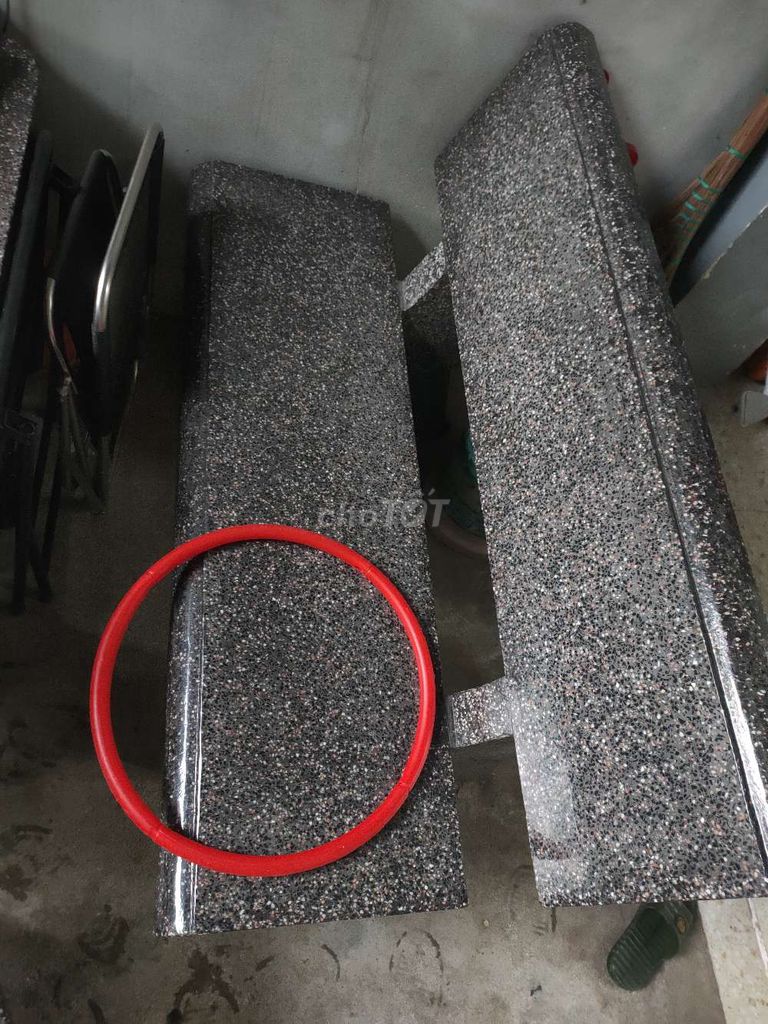 Bộ bàn ghế đá Đen xám. Mua bán Bàn ghế tại Thành phố Quảng Ngãi Quảng Ngãi được đăng bởi Anh Le Hoang Viet hình 1