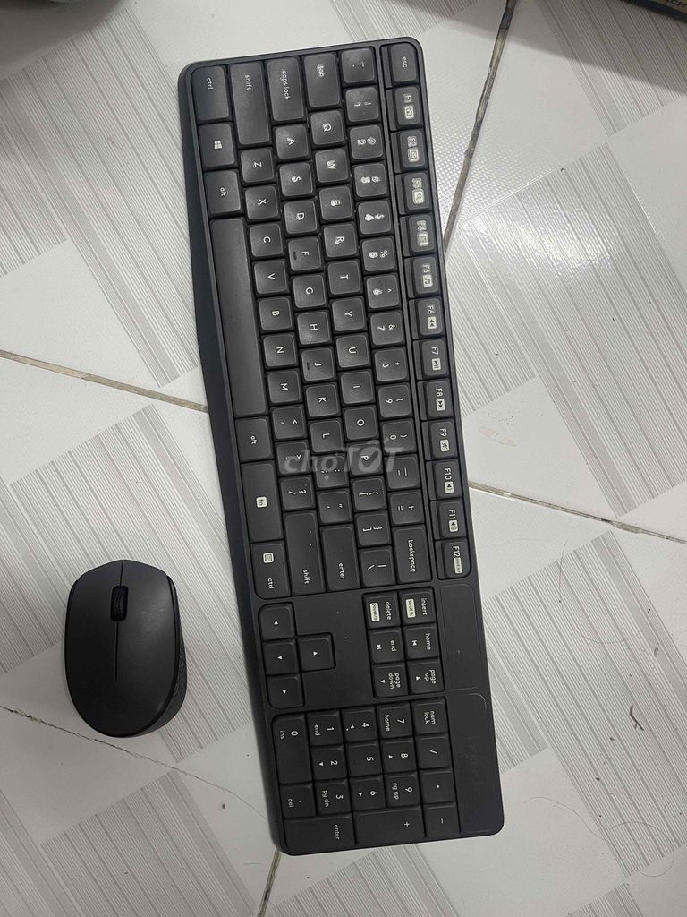 Bộ bàn phím chuột Logitech M170 Đen. Mua bán Phụ kiện (Màn hình, Chuột...) tại Huyện Nhà Bè Tp Hồ Chí Minh được đăng bởi Thức hình 1