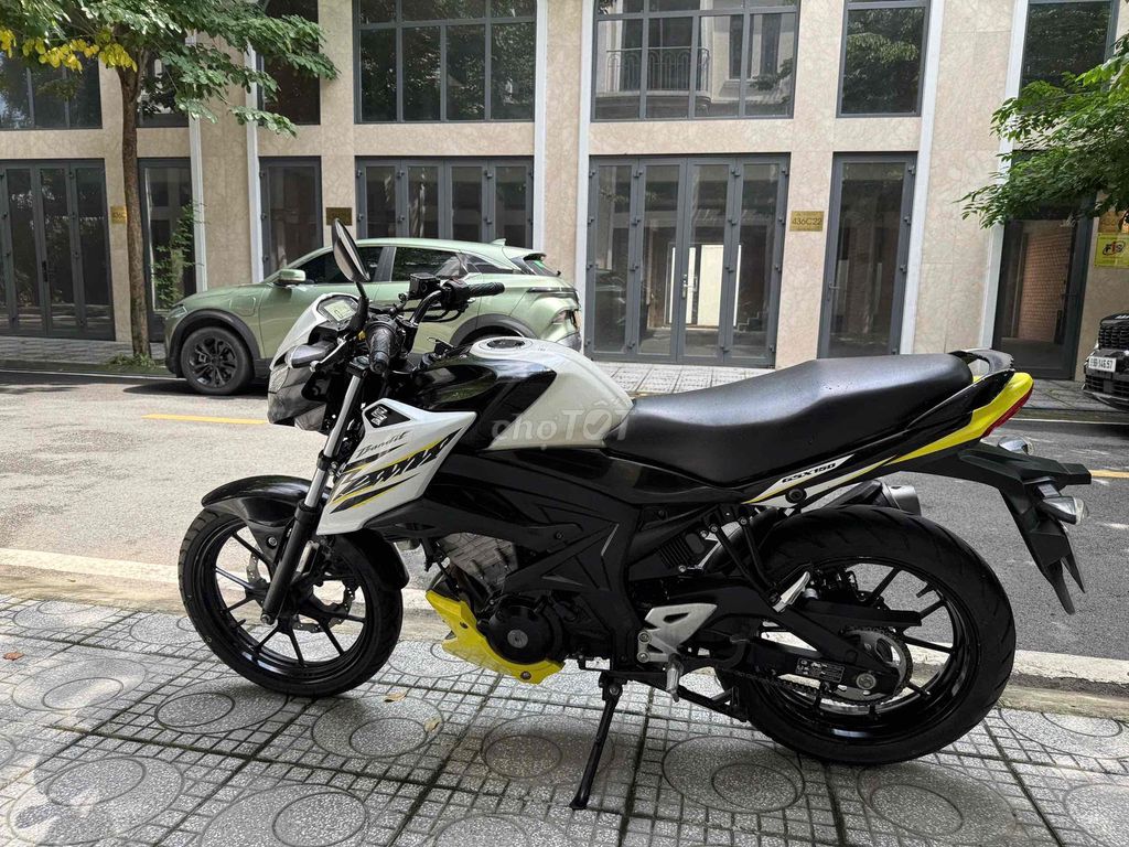Мотоцикл Suzuki Bandit 150 2019 года, городской номер, документы на владельца