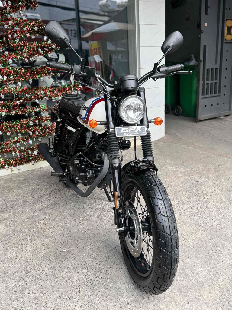 GPX Legend 150S 2022 Trắng 200KM Siêu Lướt. Mua bán Xe máy tại Quận Bình Tân Tp Hồ Chí Minh được đăng bởi Việt Motor Bình Tân hình 2