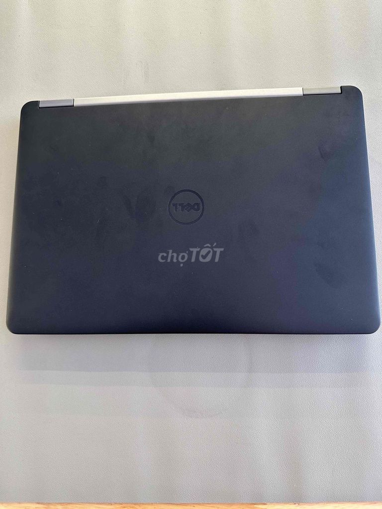 Dell Latitude E5270 i3 8GB/128GB i3.. đẹp 99%. Mua bán Laptop tại Quận Ninh Kiều Cần Thơ được đăng bởi shop một chín tám tám hình 1