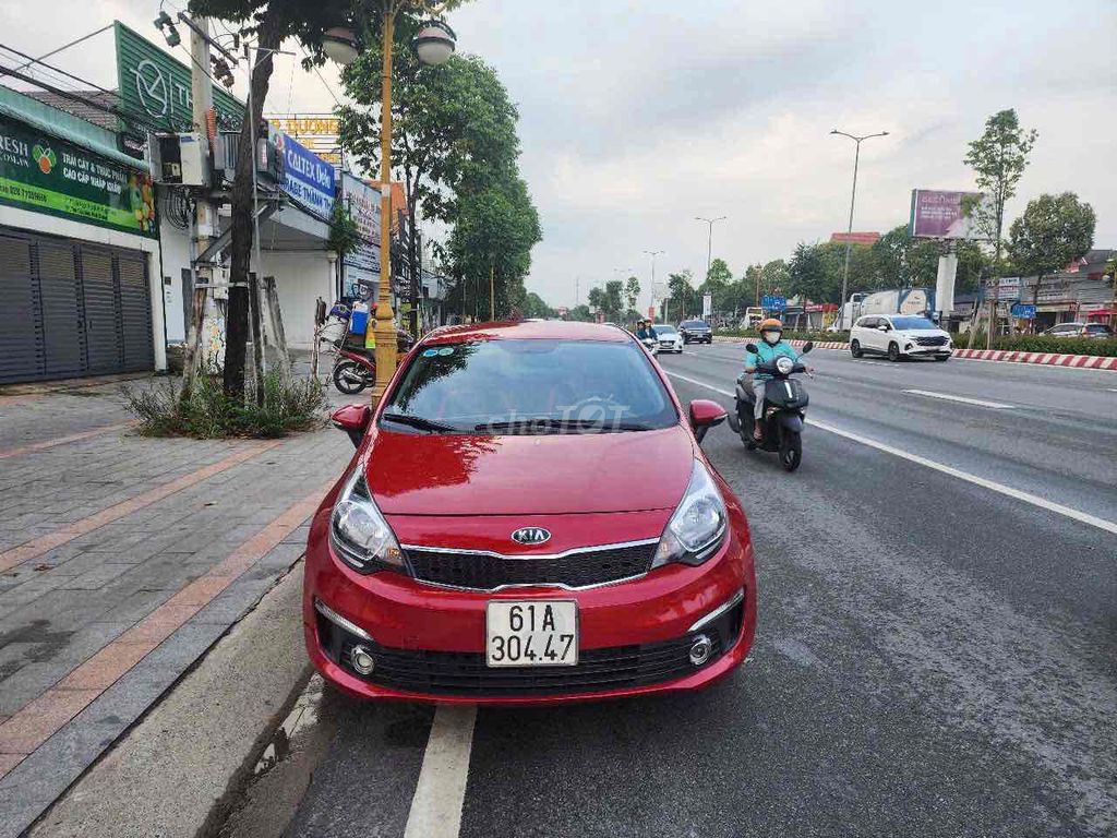 Kia Rio 2016 1.4 AT Sedan