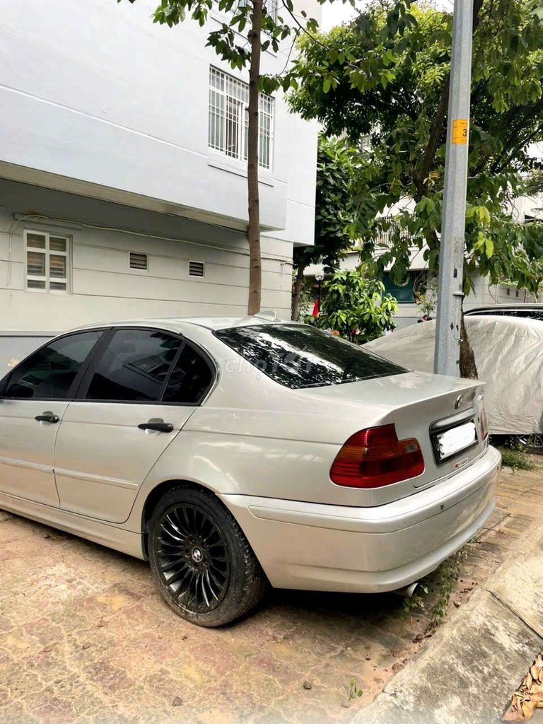 BMW 318i 2003 серебристый кожа