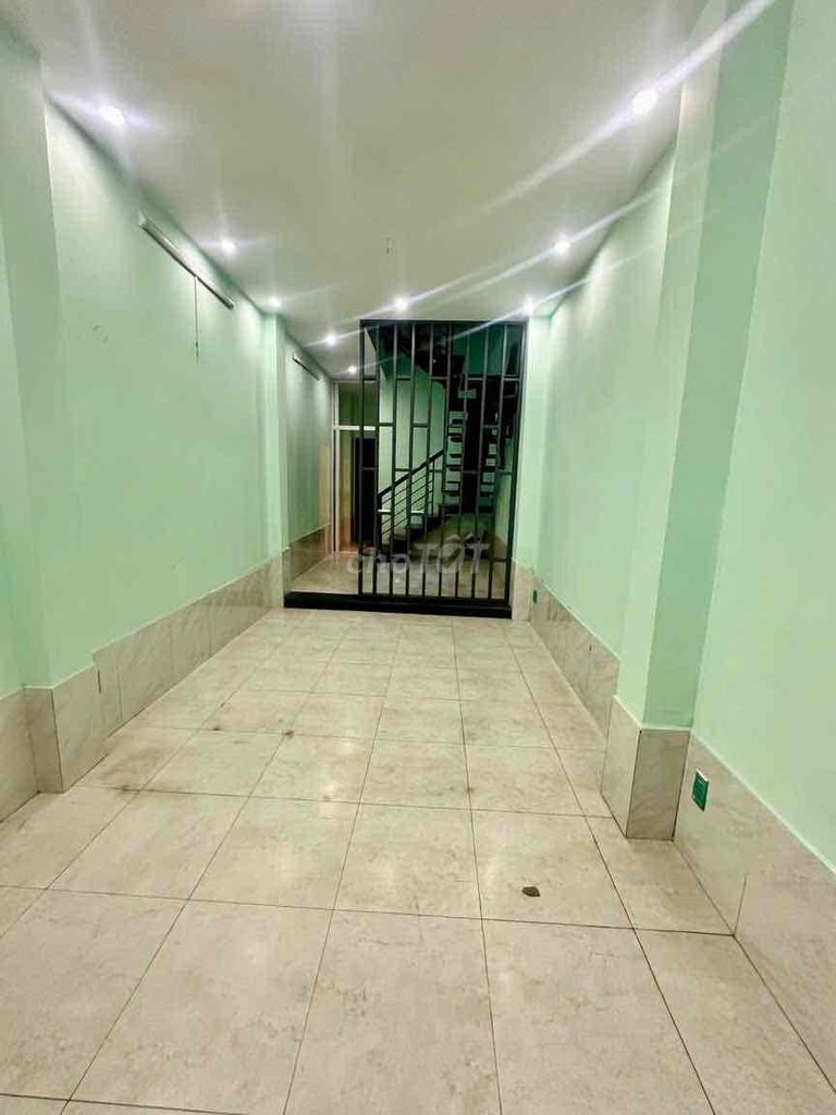 Аренда · 4 комн. · 51 м² · Quận Tân Bình, ул. Đường Lê Văn Sỹ