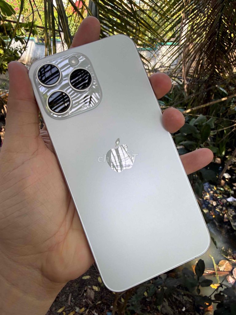 Apple iPhone 15 Pro Max 256GB Bạc keng full chức n. Mua bán Điện thoại tại Quận Ninh Kiều Cần Thơ được đăng bởi trà văn lâm hình 1