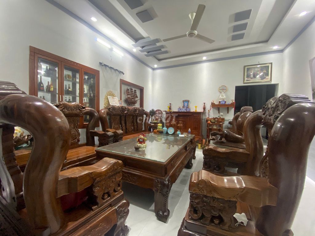 Bộ bàn ghế phòng khách Gỗ cẩm sừng. Mua bán Bàn ghế tại Thành phố Bà Rịa Bà Rịa - Vũng Tàu được đăng bởi Vu Thuy BĐS hình 1