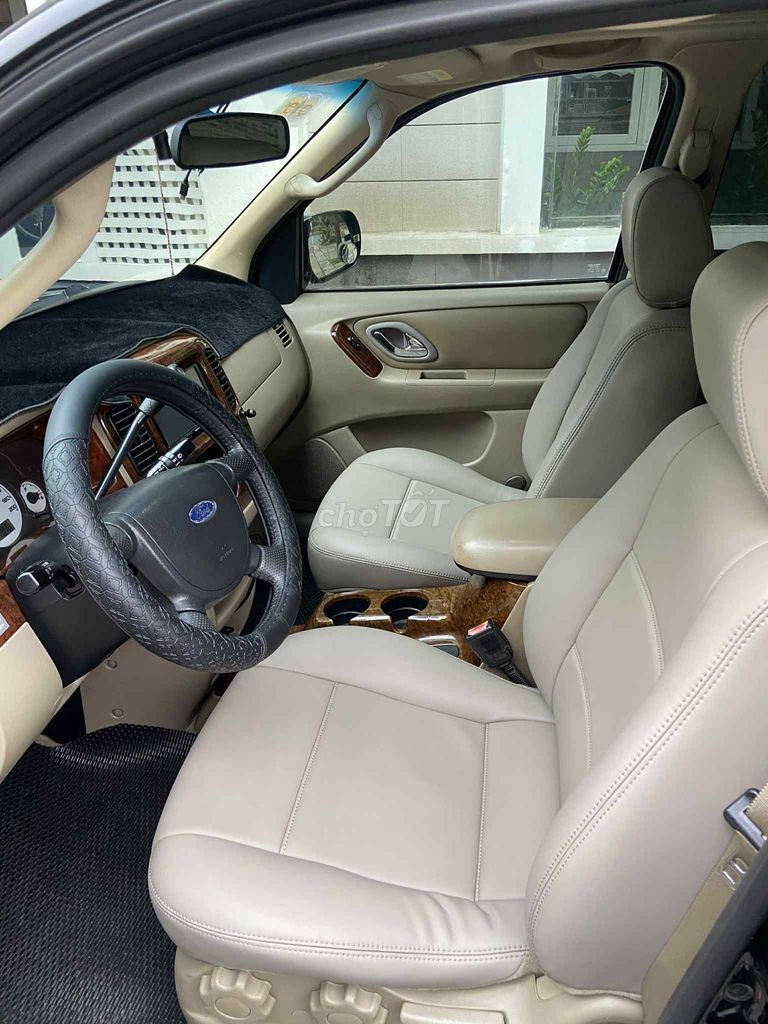 Escape 3.0 màu đen 2004. Mua bán Ô tô tại Quận 8 Tp Hồ Chí Minh được đăng bởi Mr Phát hình 5