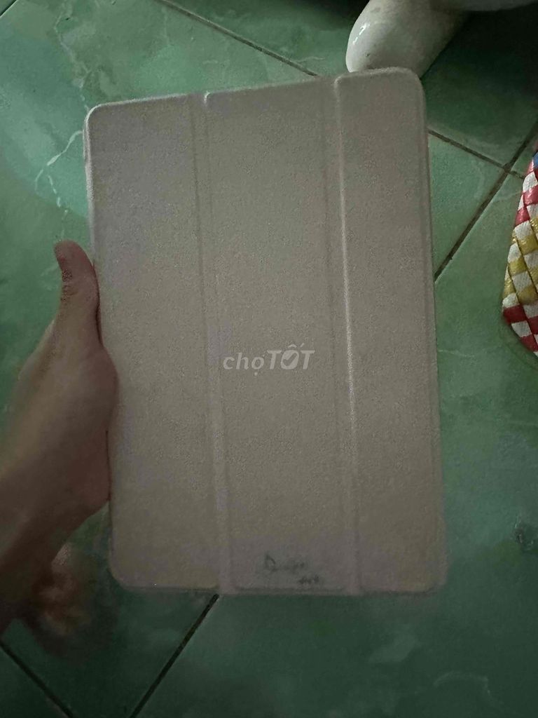 Máy tính bảng iPad Mini 32GB còn mới sài ok lắm. Mua bán Máy tính bảng tại Quận 3 Tp Hồ Chí Minh được đăng bởi Đỗ Ngọc Mình Thuỳ hình 1