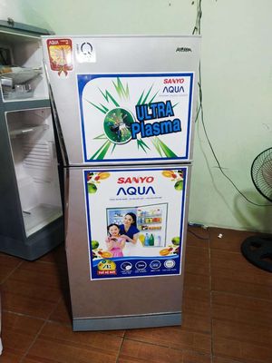 Tủ lạnh Aqua. máy giặt 8.2kg