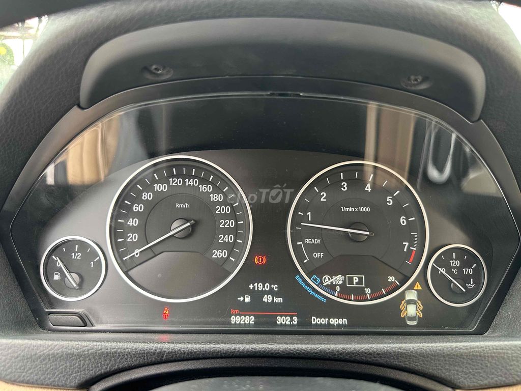 BMW 3 Series 2015 320i - 96839 km. Mua bán Ô tô tại undefined undefined được đăng bởi TIẾN QUÂN CAR hình 15