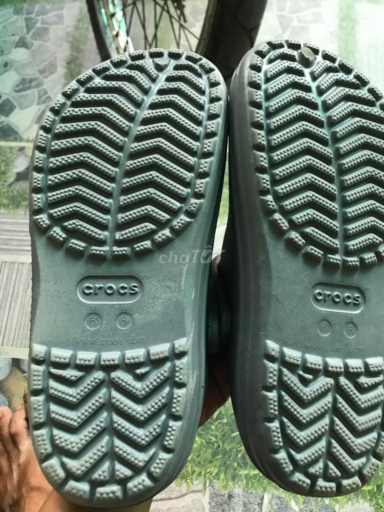 pass lại đôi crosc size 40-41 mới 100%