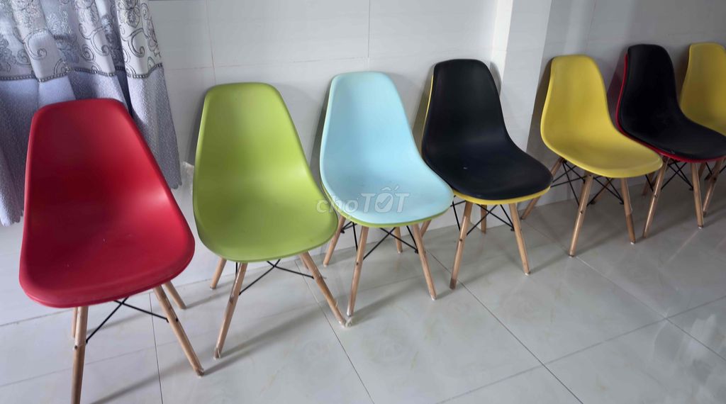 Ghế nhựa Eames. Mua bán Bàn ghế tại undefined undefined được đăng bởi Vanvan hình 1
