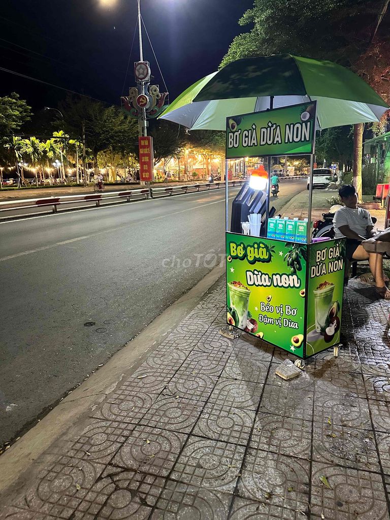 Xe bán hàng gấp gọn kim loại. Mua bán Nội thất, đồ gia dụng khác tại Thành phố Vĩnh Long Vĩnh Long được đăng bởi Trại Gà Tuấn Vĩnh Long hình 1