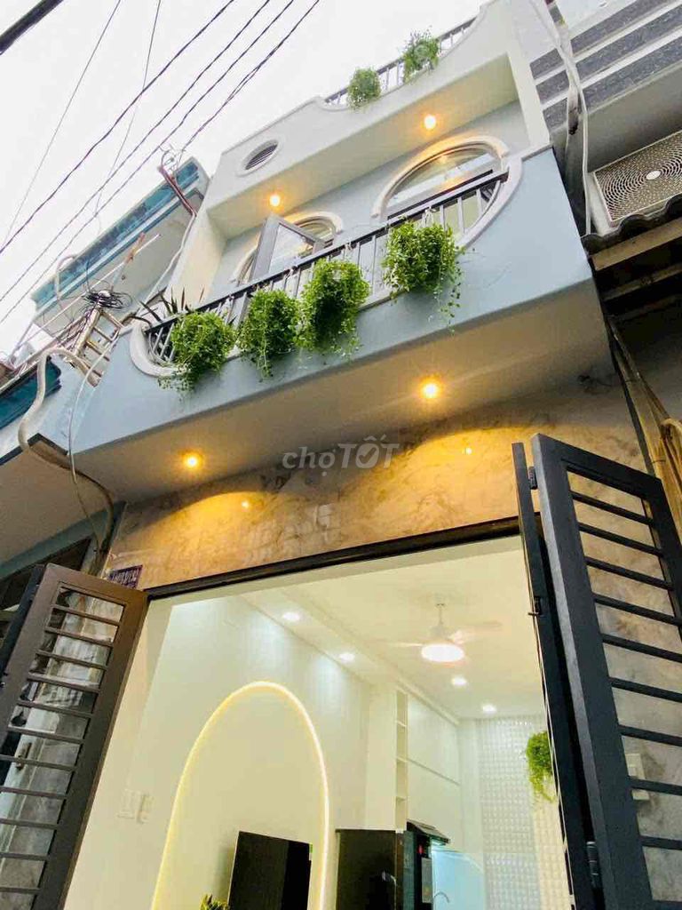 bán nhà nhỉnh 2 TỶ- DTSD 40M2- HÀNG XÓM CITYLAND GÒ VẤP