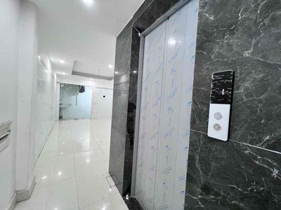 BÁN GẤP NHÀ LẠC LONG QUÂN - Ô TÔ ĐỖ CỬA - 5 TẦNG - THANG MÁY. Mua bán nhà ở tại Quận Tây Hồ Hà Nội được đăng bởi Nguyễn Hiền Land