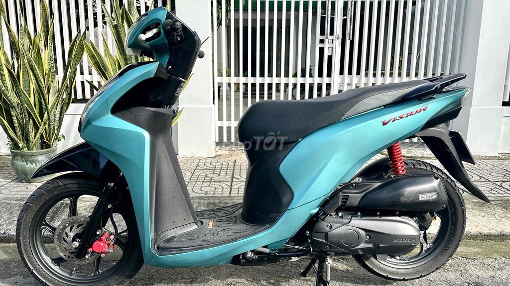 HONDA VISON 2020 KHÓA REMOT. Mua bán Xe máy tại Huyện Trà Ôn Vĩnh Long được đăng bởi Cửa hàng xe Phương Linh hình 3
